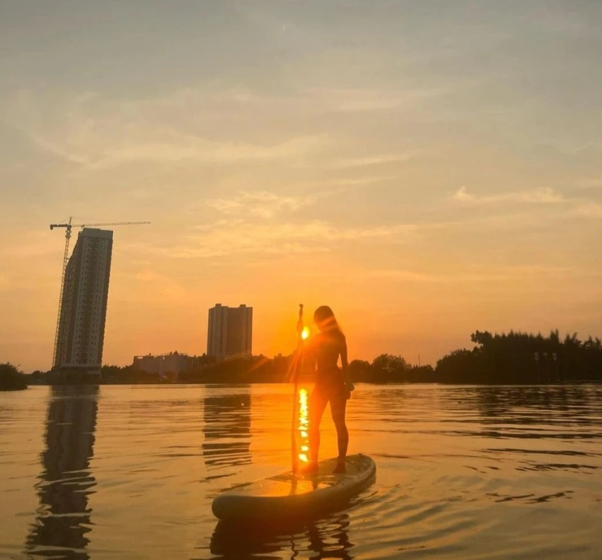 SUP rowing in Saigon at the most beautiful sunset