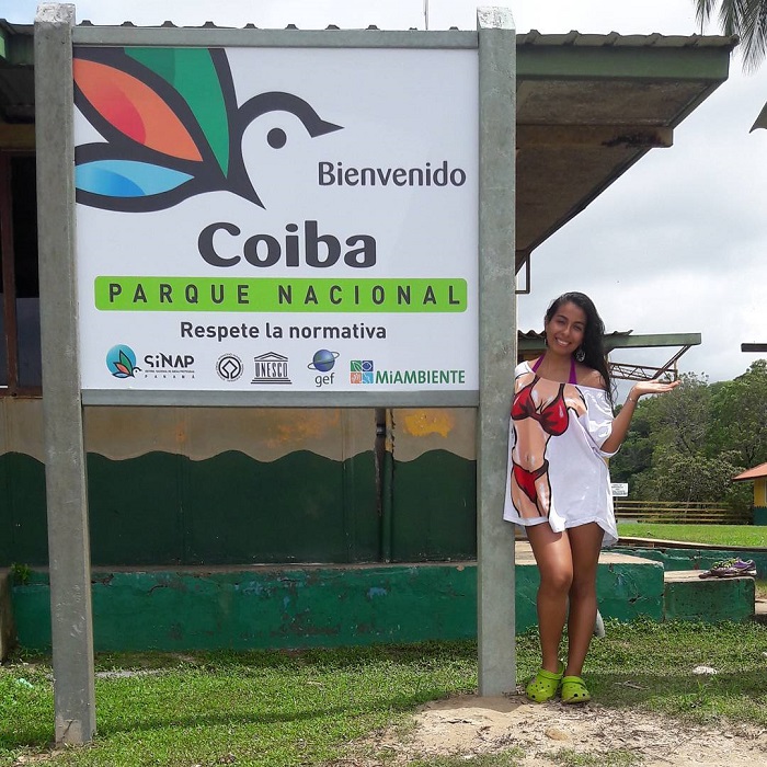 Đi bộ trong rừng là hoạt động du lịch ở công viên Quốc gia Coiba