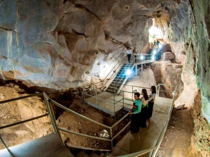 di tích lịch sử ở Thanh Hóa - Hang Con Moong