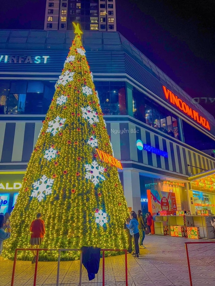 Christmas destination in Bac Ninh - Vincom Plaza