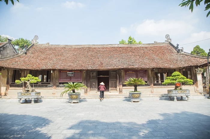 Phu Tho tourist destination - Hung Lo communal house