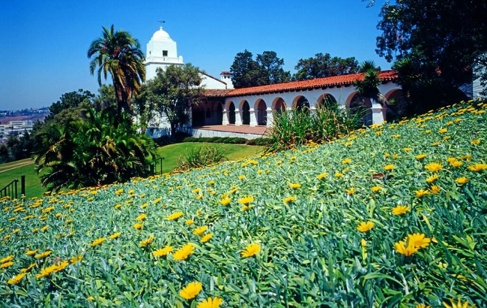 Bảo tàng Junipero Serra phố cổ San Diego