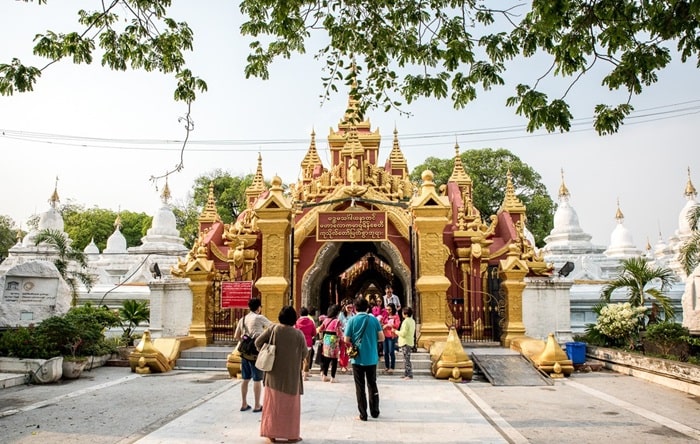 Khám phá chùa Kuthodaw