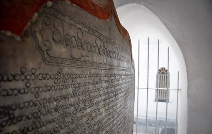 Kinh Phật trên đá - Khám phá chùa Kuthodaw