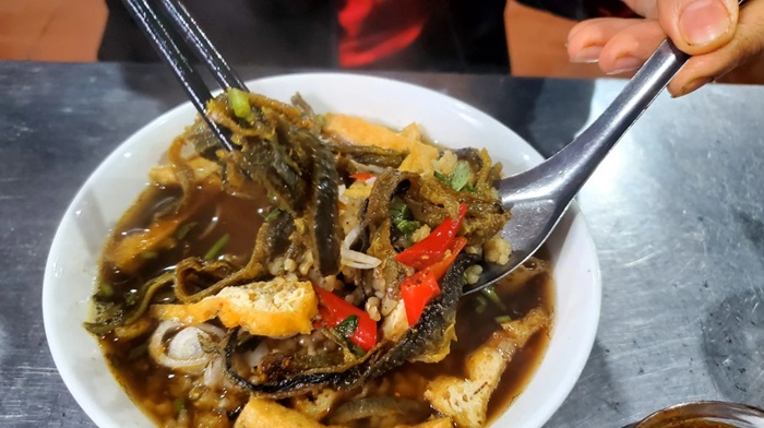 Breakfast dish in Thanh Hoa - eel porridge