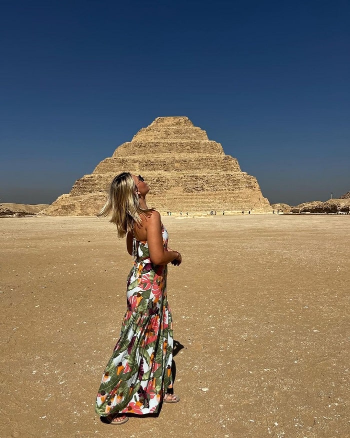 Kim tự tháp bậc thang Djoser là điểm tham quan ở nghĩa địa Saqqara