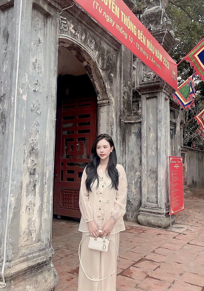 Đền Mẫu Hưng Yên là ngôi đền Mẫu ở Việt Nam mà bạn nên viếng thăm