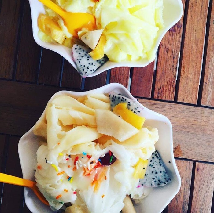 Snack shop in Ninh Binh - Ice and snow ice cream
