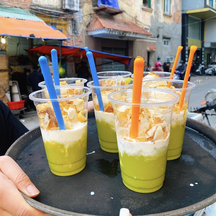 Delicious sweet soup shop in Hai Phong - Quynh Beo