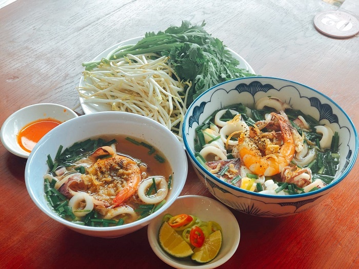 Delicious squid noodle shops in Vung Tau - Nhat Anh restaurant