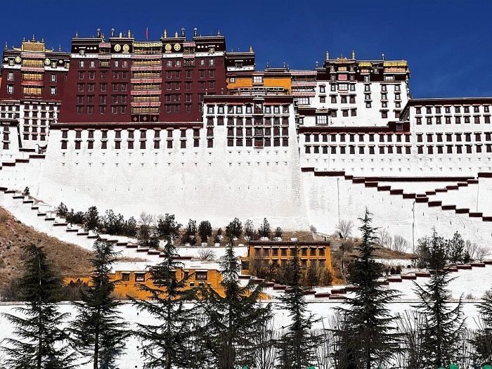 Thành phố Lhasa là vùng đất thiêng trên thế giới thu hút nhiều du khách