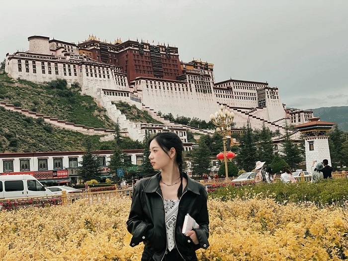 Thành phố Lhasa là vùng đất thiêng trên thế giới với nhiều điểm đến ấn tượng