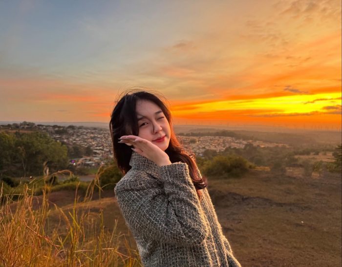 Núi đá Pleiku  điểm ngắm hoàng hôn ở Gia Lai 