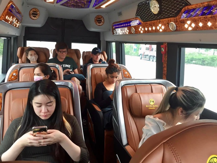 hãng xe limousine Hạ Long - Hà Nội - Hạ Long Travel