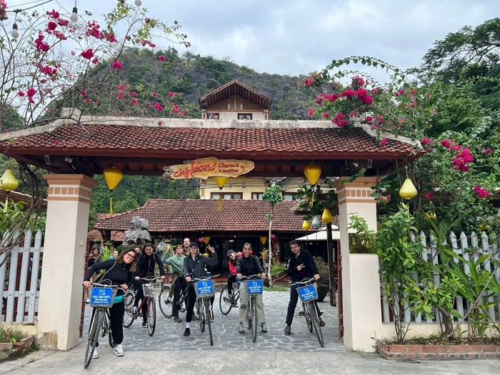 khách sạn gần Hang Múa Ninh Bình - Chez Loan Hotel