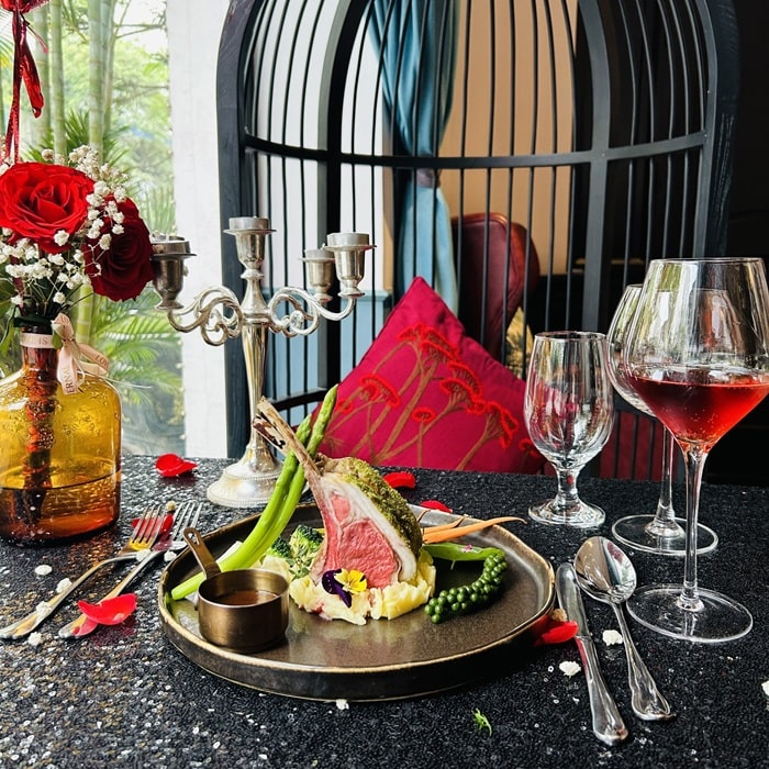 nhà hàng Âu ở Hải Phòng - Bonne Vie Steak House Restaurant