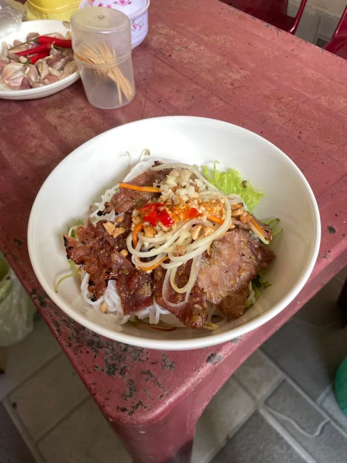 Quán bún thịt nướng ngon ở Huế Quán bún thịt nướng ngon ở Huế