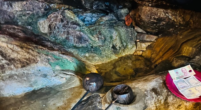 chùa Một Mái Yên Tử - giếng nước