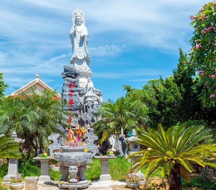 chùa Phật Quang Hòa Bình - quần thể kiến trúc