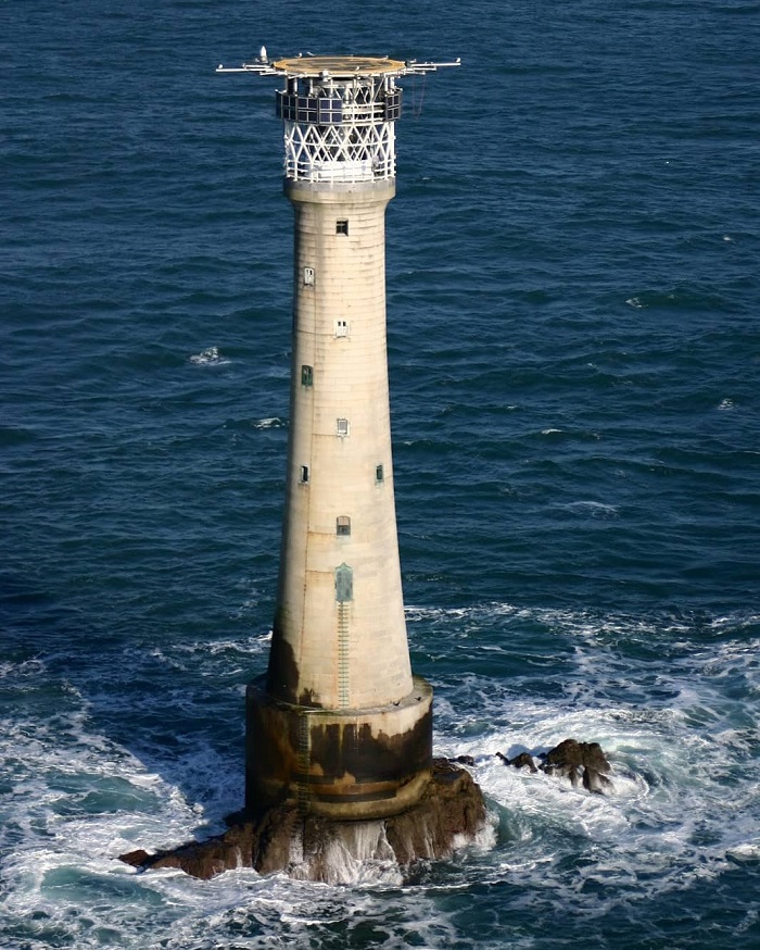Bishop Rock cũng là hòn đảo nhỏ nhất thế giới 
