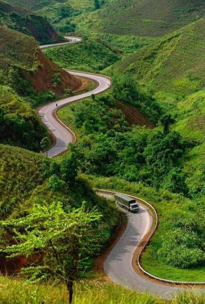 Vẻ đẹp của đèo Phượng Hoàng Đắk Lắk