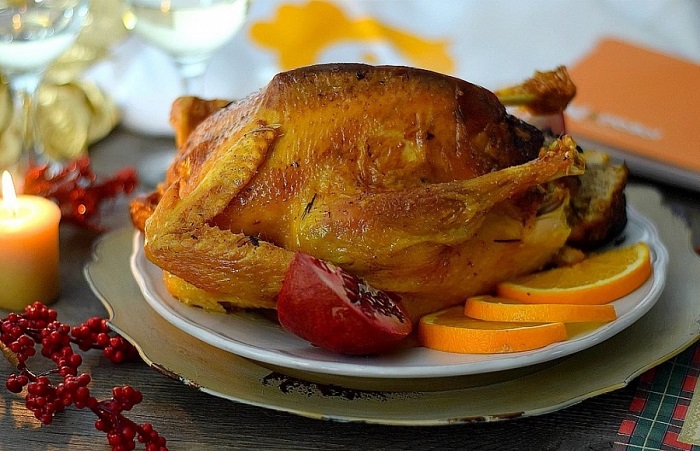 Gà trống thiến là món ăn Giáng sinh ở Ý phổ biến