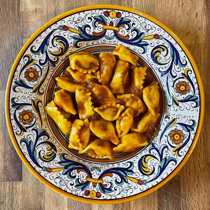 Agnolotti di Plin là món ăn Giáng sinh ở Ý phổ biến