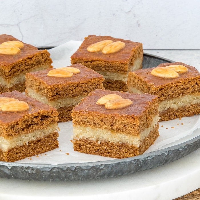 Gevulde Speculaas là món ăn Giáng sinh ở Hà Lan ăn là thèm