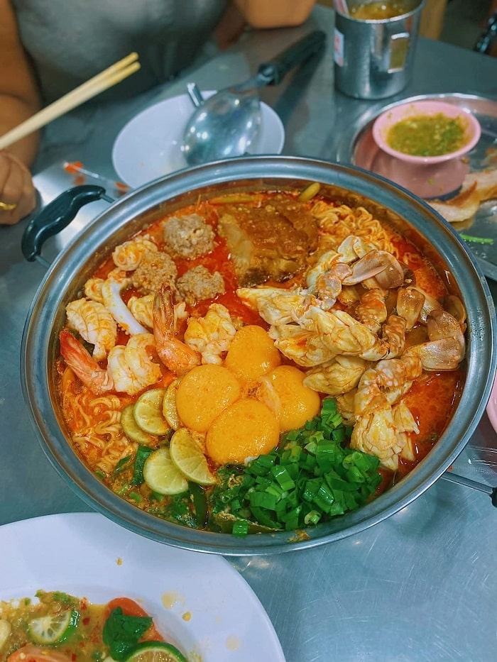 Quán Jeh O Chula là địa điểm thưởng thức Tom Yum Thái Lan ngon nhất Bangkok