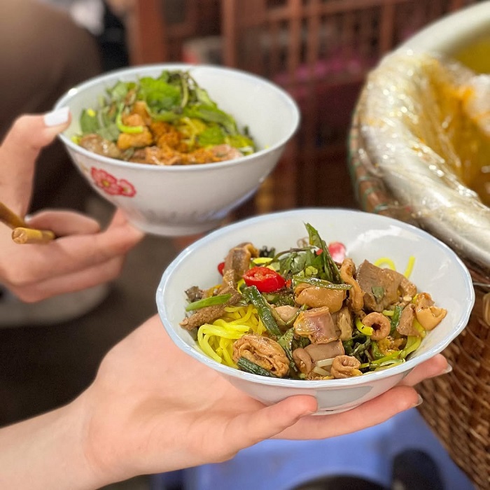 Huế là thành phố đáng sống nhất Việt Nam với rất nhiều món ăn ngon