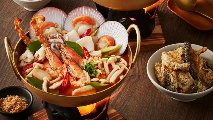 Learksen Lennam Mix & Match Noodles là địa điểm thưởng thức Tom Yum Thái Lan ngon nhất Bangkok