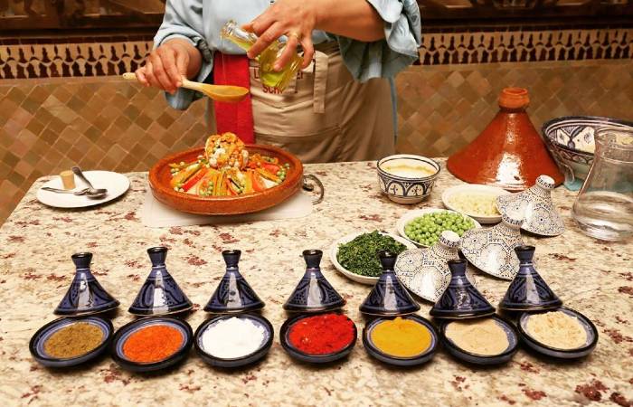 Ẩm thực đường phố ở Marrakech nổi tiếng với nhiều gia vị đặc sắc - Ảnh: My Little Kech