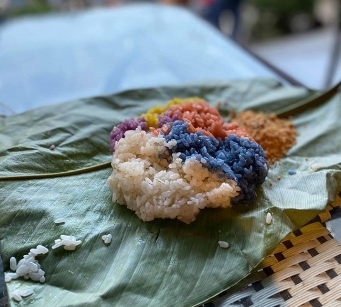Xôi ngũ sắc đẹp mắt, thơm dẻo - Ảnh: 2Trip