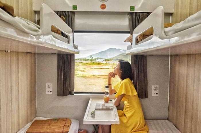 Khi di chuyển từ Đà Nẵng đi Ninh Bình bằng tàu hỏa, bạn có cơ hội ngắm nhìn cảnh vật, thỏa thích chụp hình - Ảnh: Internet