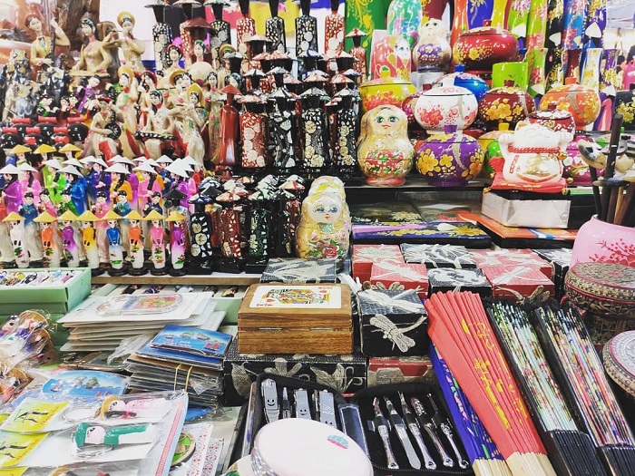 Shop Tinh Hoa Art - điểm bán quà tặng du lịch ở Huế uy tín và chuyên nghiệp - Ảnh: Internet