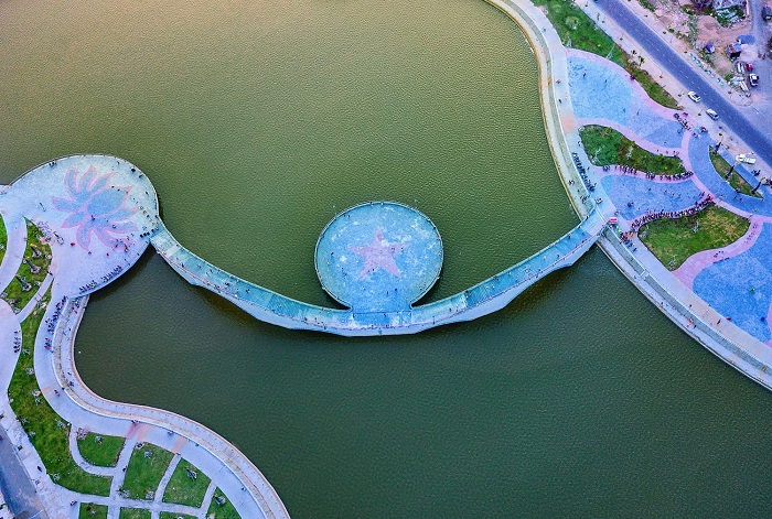 Hồ điều hòa Hồ Sơn được xây dựng để tạo không gian xanh cho Tuy Hòa - Ảnh: Internet