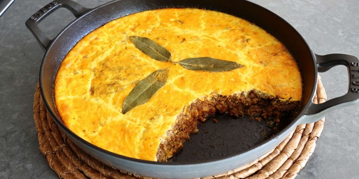 Bobotie có hương vị hấp dẫn, màu sắc bắt mắt - Ảnh: Allrecipes