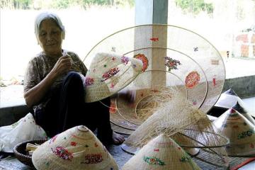 [Cập nhật] Làng nghề nón ngựa Phú Gia  Gia Lai , dấu ấn còn mãi theo thời gian