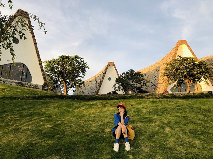 Để chuyến đi trọn vẹn, trong lịch trình du lịch Buôn Ma Thuột, bạn nên ăn mặc gọn gàng, giày thể thao... để tiện khám phá - Ảnh: Internet