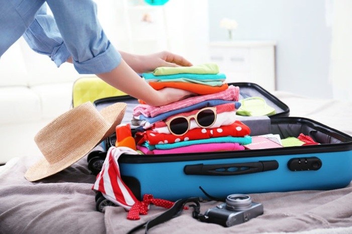 Chuẩn bị hành lý để du lịch Mộc Châu - Ảnh: Hapacol