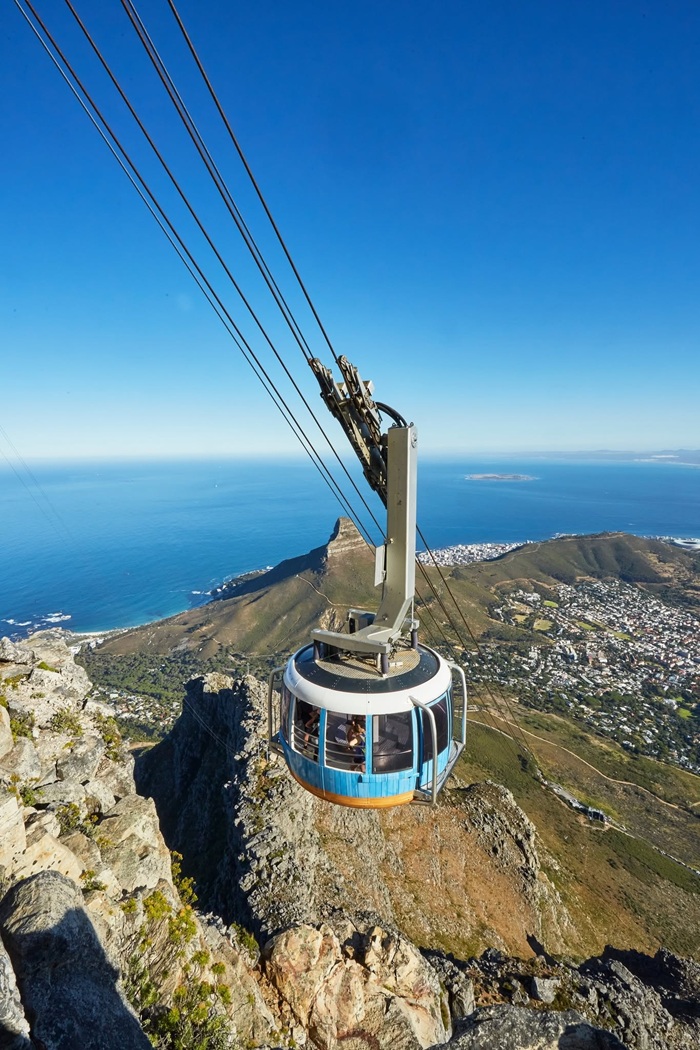 Núi Bàn ở Nam Phi đẹp mê hồn - Ảnh: Table Mountain Aerial Cableway