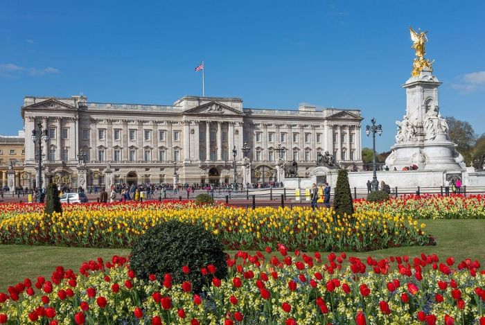 Kinh nghiệm du lịch London - Vẻ đẹp cổ kính của cung điện Buckingham thu hút du khách