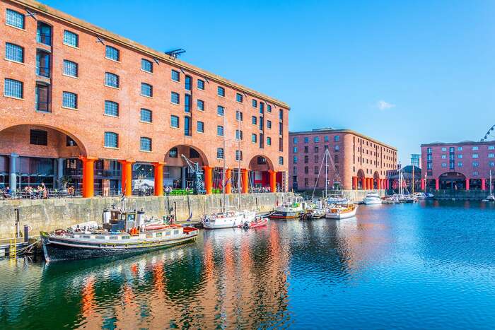 Cảnh đẹp ở nước Anh - Bến cảng The Albert Dock huyền thoại.