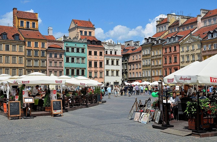 Đi du lịch châu Âu nên đi những nước nào - Quảng trường chợ phố cổ Warsaw