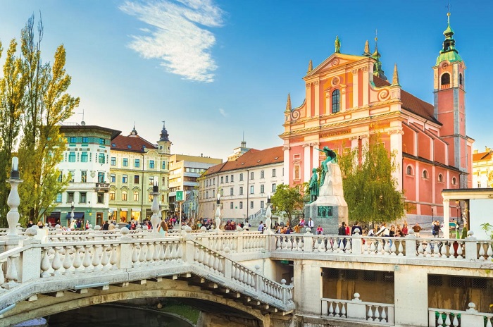 Ljubljana là điểm đến có một không hai trên thế giới, xinh đẹp và giàu có như Vienna nhưng cũng rực rỡ sắc màu và ấm áp - du lịch châu Âu mùa xuân