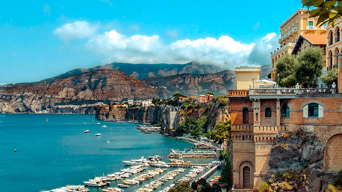 Du lịch Châu Âu tháng 7 - Một quãng eo biển tại Capri, Italy