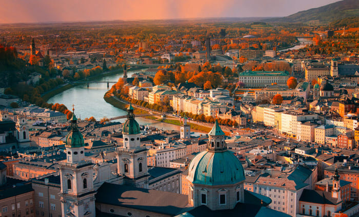 Du lịch Đông Âu mùa nào đẹp nhất - Thành phố Vienna thơ mộng giữa trời mùa thu