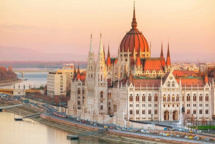 Kinh nghiệm du lịch Đông Âu - Khung cảnh thiên nhiên đất nước Hungary