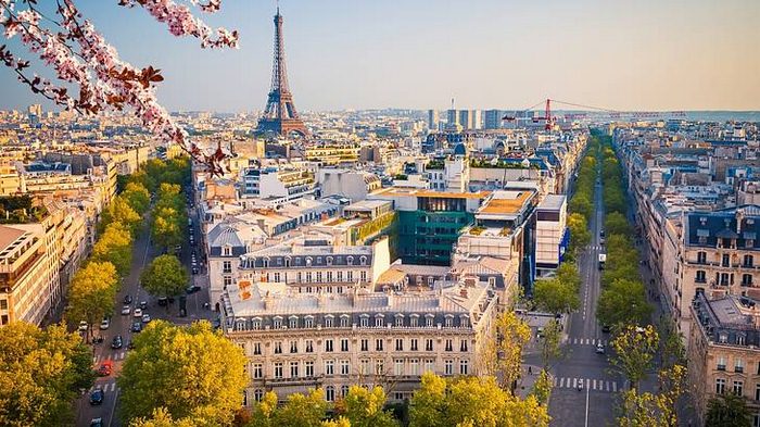 Du lịch Châu Âu tháng 11 - Paris nhìn từ trên cao