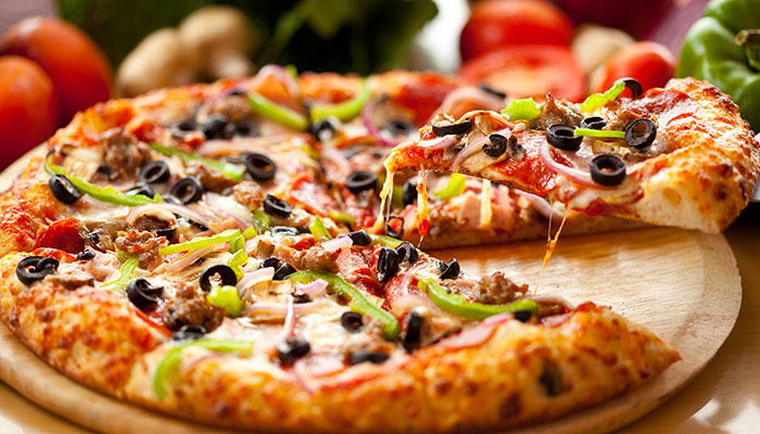 Phong cách ẩm thực Châu Âu - Pizza là món ăn nổi tiếng nhất của Ý